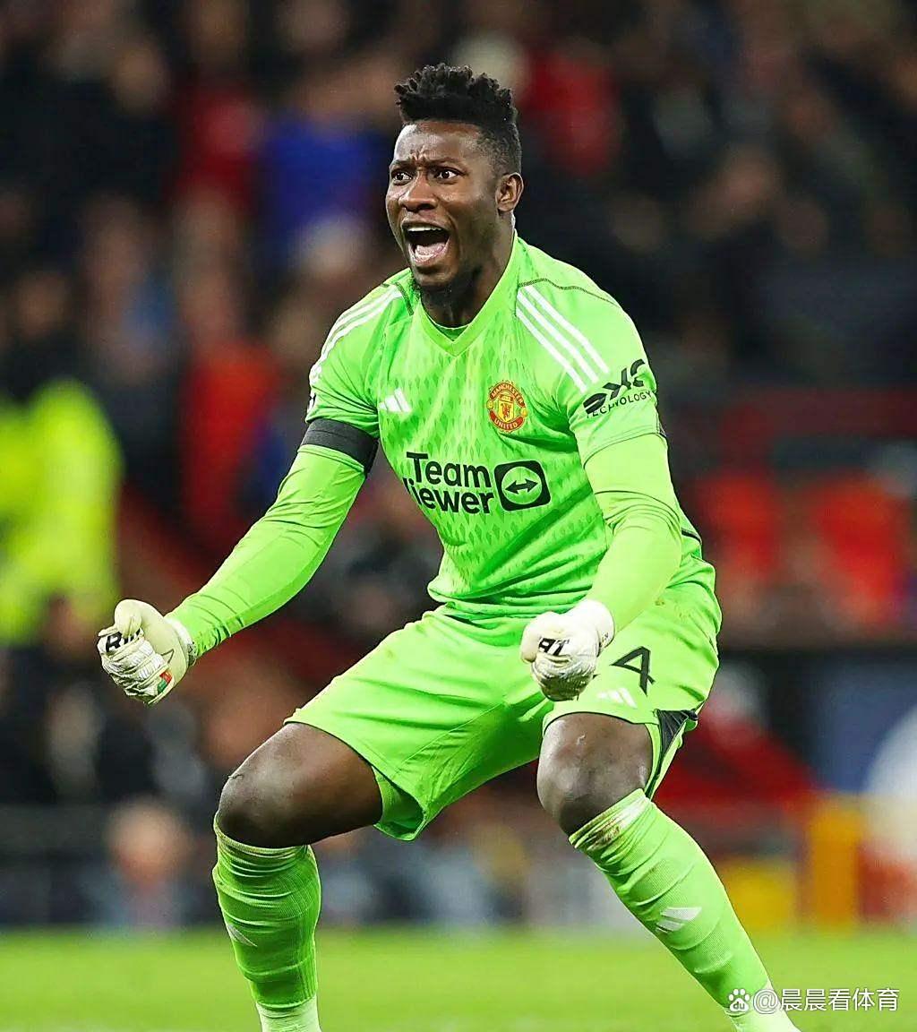 关于今晚荷甲传出新动向，曼联队长鼓劲，管理层表态：赛场秩序良好，医务组通报恢复的信息