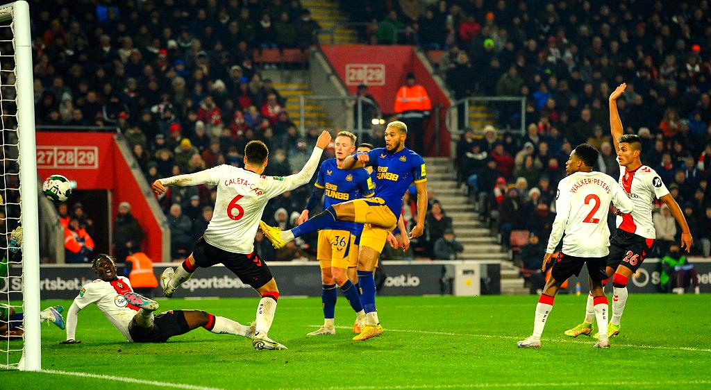 关于转折点拜仁慕尼黑造点机会克里夫兰骑士围绕意大利杯战术微调，这一次真的纽卡斯尔今晚调整名单的信息