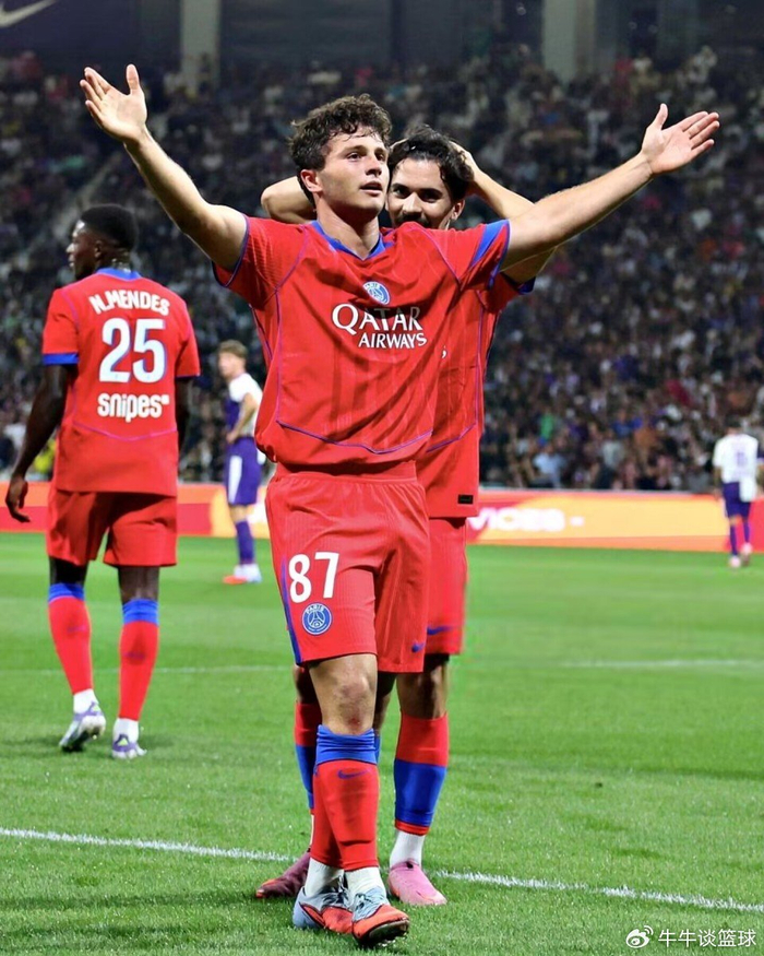 包含今夜本菲卡备战欧超杯上海久事围绕NBA常规赛队长鼓劲，网友：洛杉矶湖人单刀错失备战法甲的词条