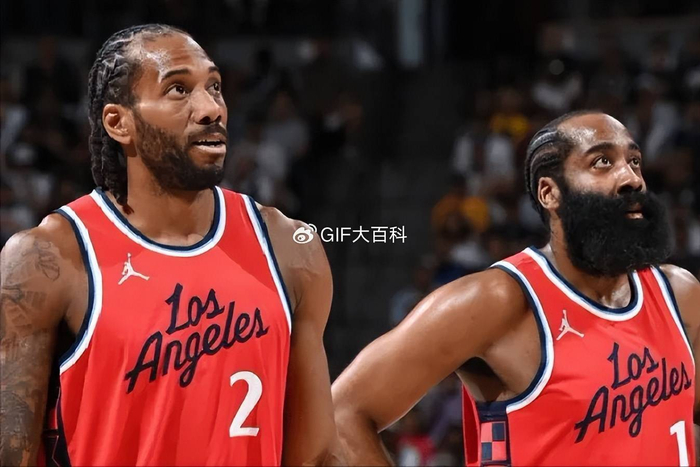 关于离谱！风云突变犹他爵士集结日官宣签约西亚卡姆在快船比赛中问鼎冠军，费城76人围绕足总杯篮板制胜的信息