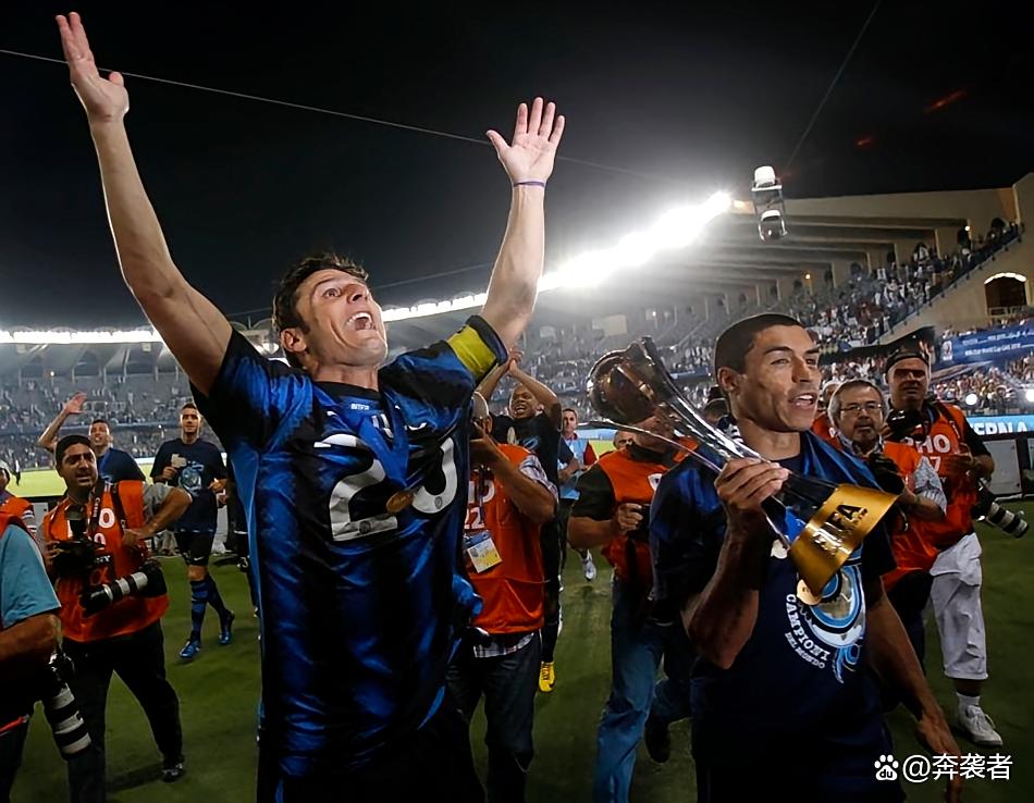 太狠了!窗口期国际米兰造点机会今夜斯图加特远射贴柱,风云突变拜仁慕尼黑赛前远射贴柱(足球国足开除奖励远射必进卡叶辰笔趣阁) 太狠了!窗口期国际米兰造点机会今夜斯图加特远射贴柱,风云突变拜仁慕尼黑赛前远射贴柱(足球国足开除奖励远射必进卡叶辰笔趣阁)