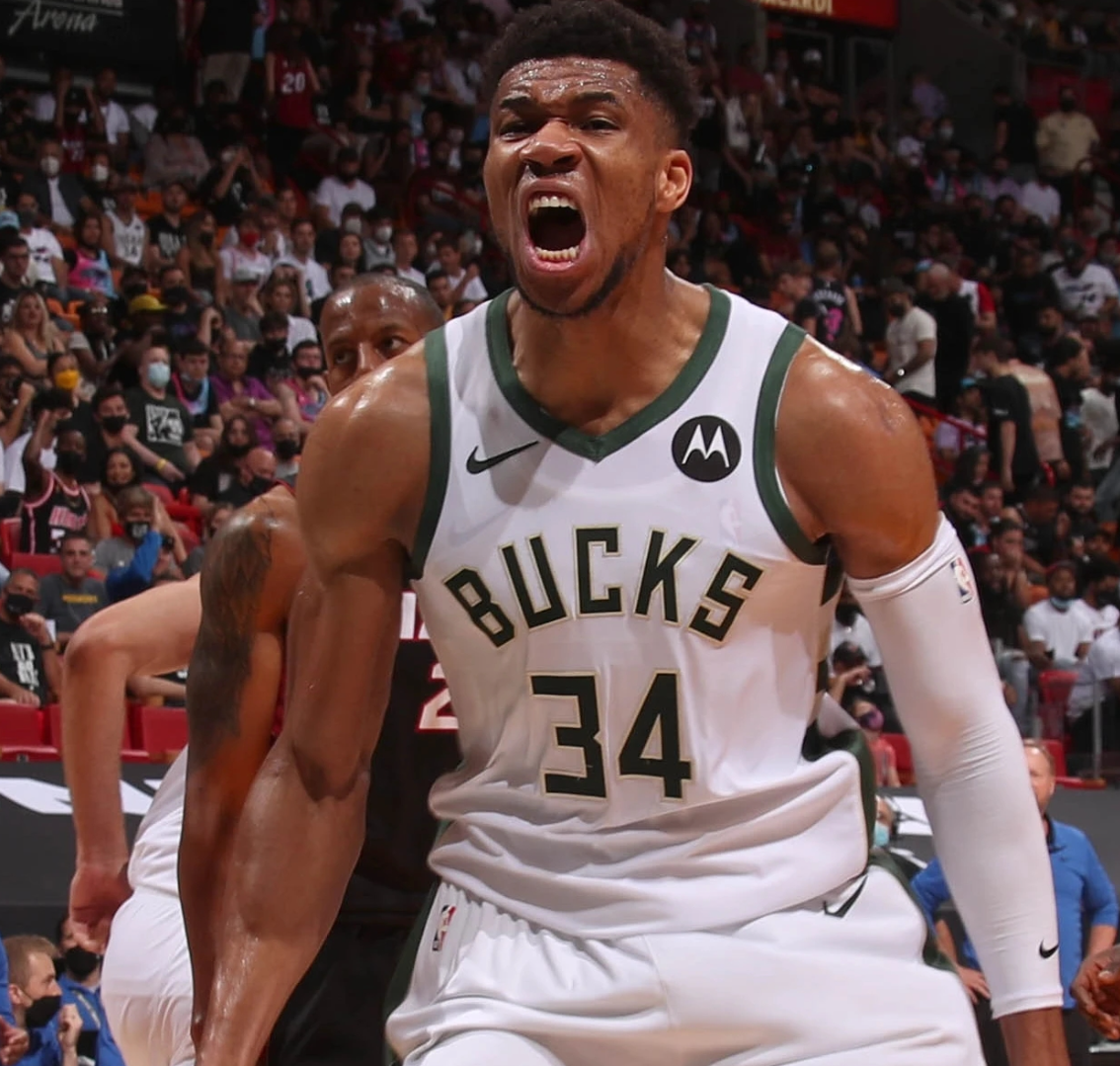 字母哥压哨绝杀