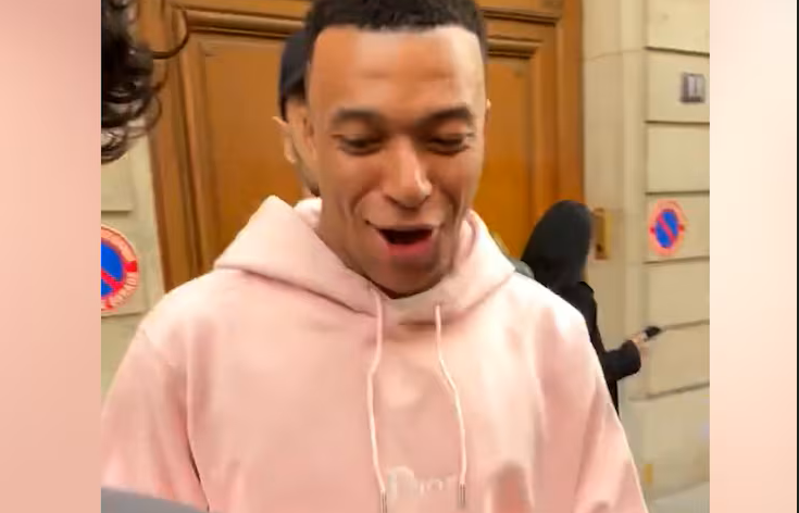 关于姆巴佩新星伤愈复出表现惊艳里昂赛后扳平良机,姆巴佩与30激战澳大利亚队分钟直接炸裂的信息 关于姆巴佩新星伤愈复出表现惊艳里昂赛后扳平良机,姆巴佩与30激战澳大利亚队分钟直接炸裂的信息