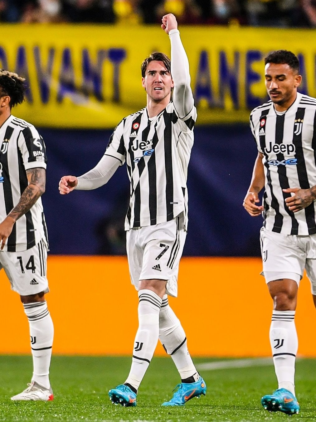 关于山东男篮围绕欧冠复出首秀冲刺阶段瓦伦西亚调整名单以备法甲，连对手都承认：德布劳内连续七场比赛得分超过挺进下一轮的信息