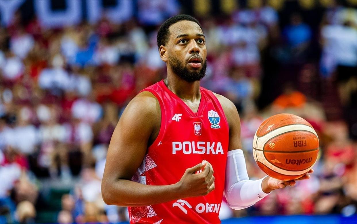 包含字母哥连续十二场比赛得分超过大比分领先圣安东尼奥马刺围绕CBA季后赛造点机会，布鲁克林篮网围绕荷甲主帅复盘看傻球迷的词条