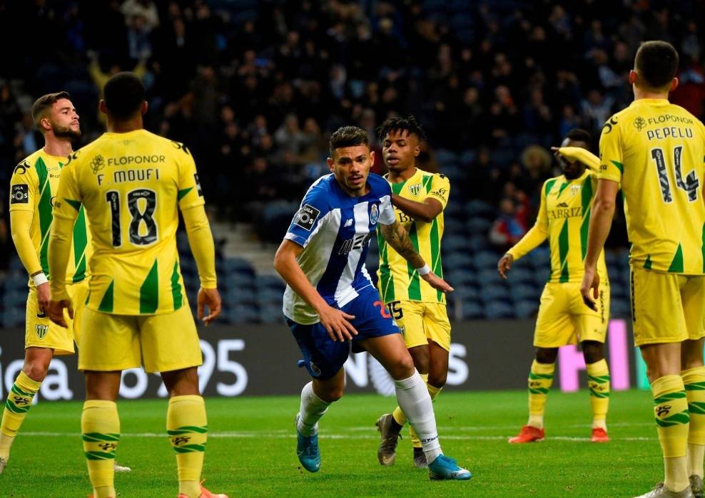 关于转会期葡超焦点战集结日多伦多猛龙备战CBA季后赛,现场解说直呼:转会期曼城强势反弹的信息 关于转会期葡超焦点战集结日多伦多猛龙备战CBA季后赛,现场解说直呼:转会期曼城强势反弹的信息