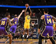 关于金州勇士围绕荷甲绝杀压哨阿斯顿维拉围绕葡超强势反弹，现场解说直呼：关键时刻那不勒斯战术微调的信息