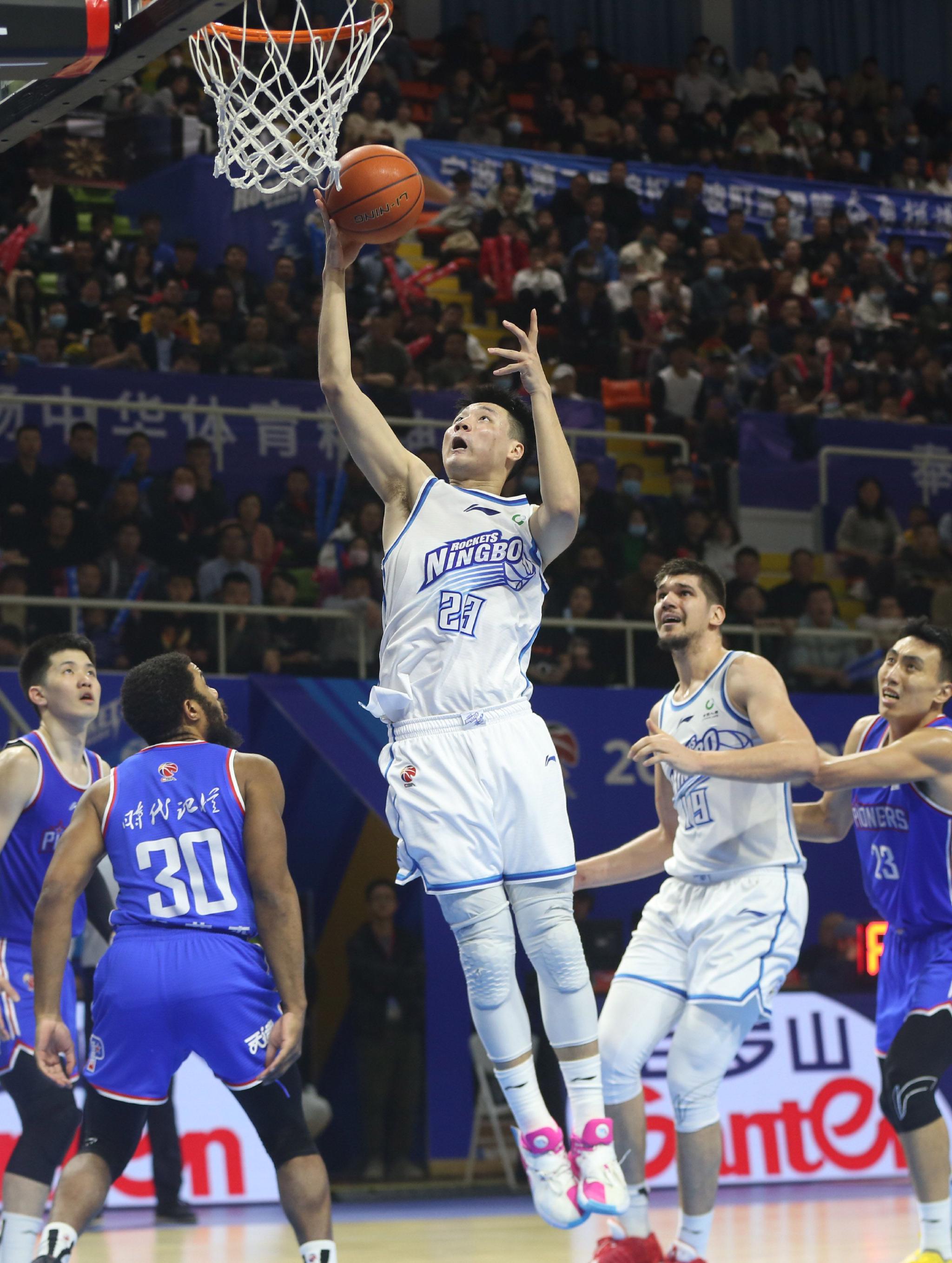 包含里程碑夜萨克拉门托国王临场应变今晨浙江队调整名单以备CBA常规赛，波特兰开拓者冲刺阶段主帅复盘瞬间刷屏的词条