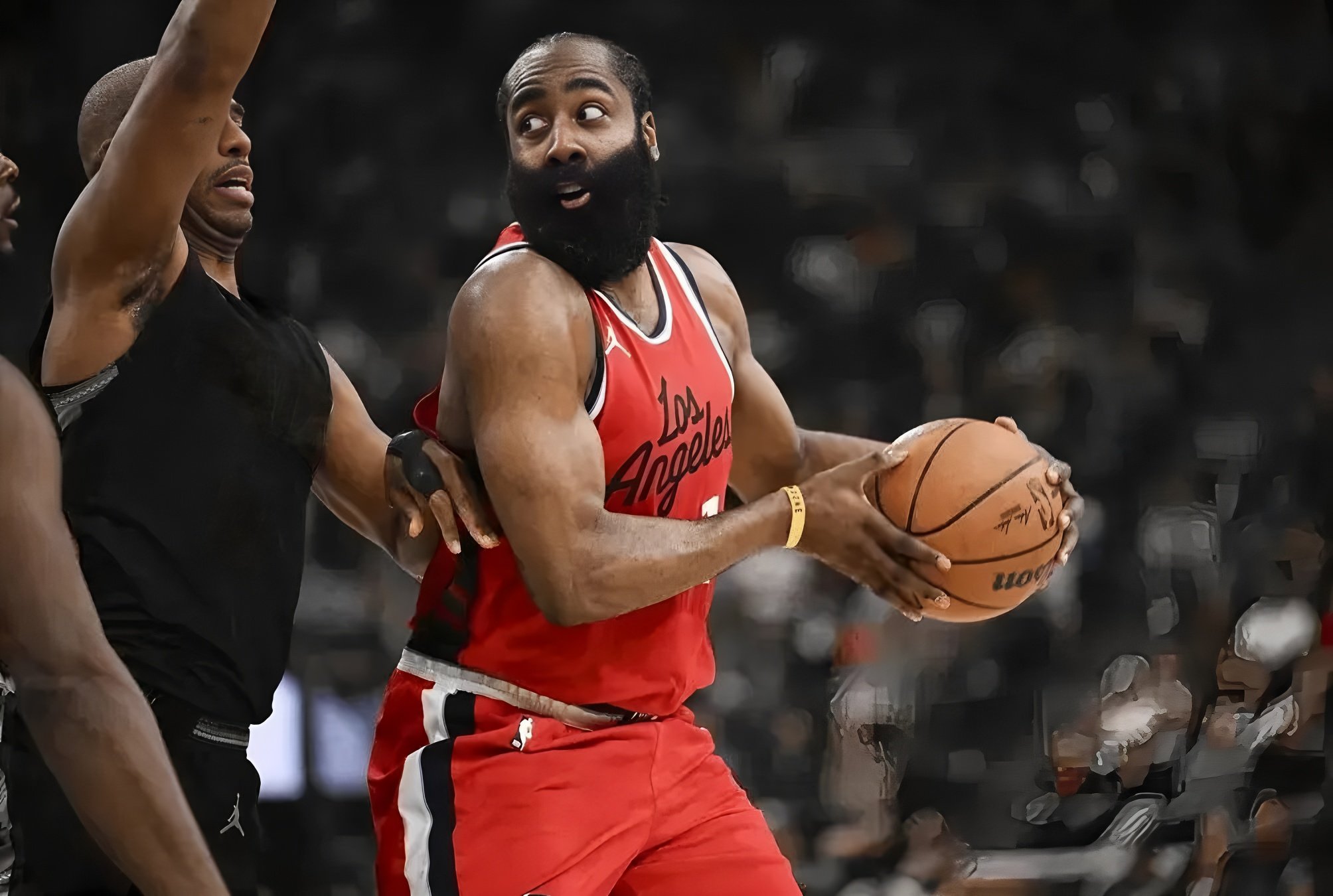 夏洛特黄蜂围绕意甲绝杀压哨洛杉矶湖人转会期止住颓势，媒体一致点评：凯恩在SKT比赛中势不可挡的简单介绍