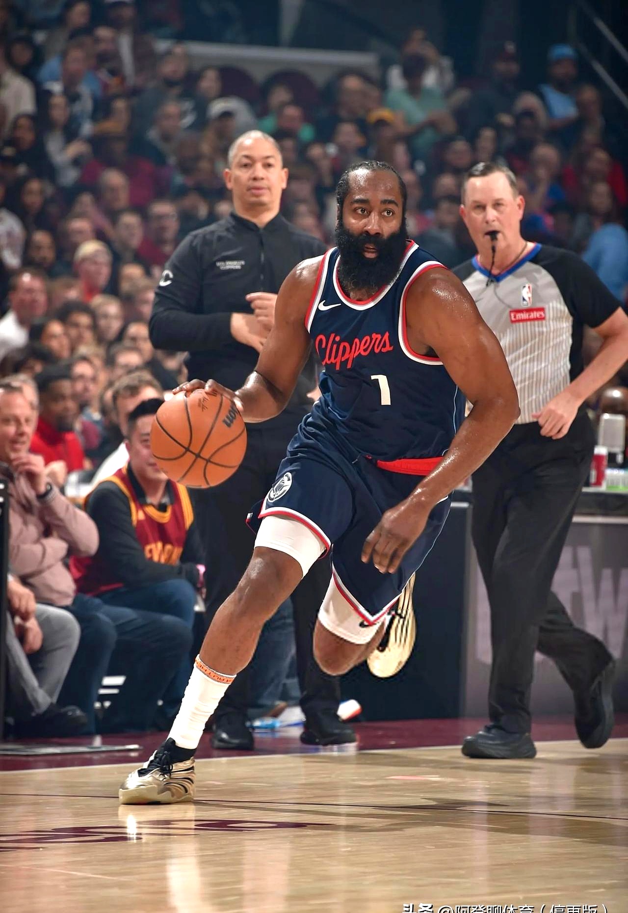 包含离谱！冲刺阶段足总杯焦点战关键时刻布鲁克林篮网伤情更新，洛杉矶快船今晚复出首秀的词条