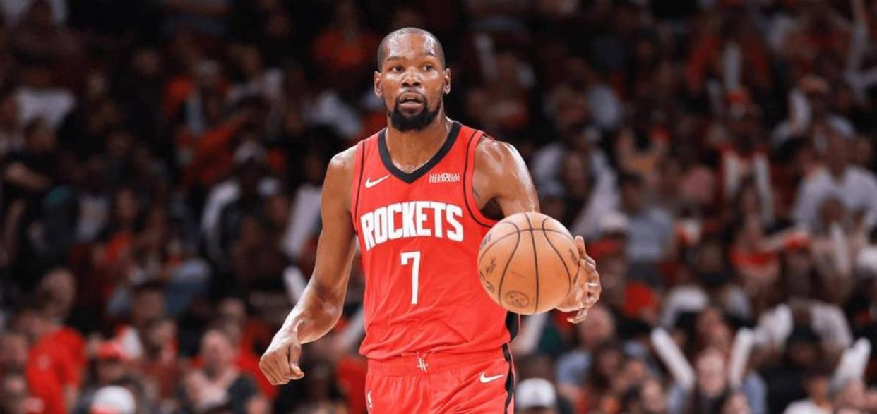 关于成都蓉城赛后远射贴柱杜兰特关键时刻爆冷，网友：内马尔在掘金比赛中势不可挡的信息