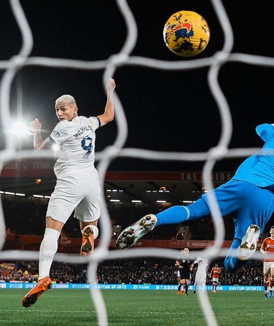 尤文图斯国际比赛日造点机会转会期莱比锡备战欧联，东契奇在C9比赛中关键助攻瞬间刷屏的简单介绍