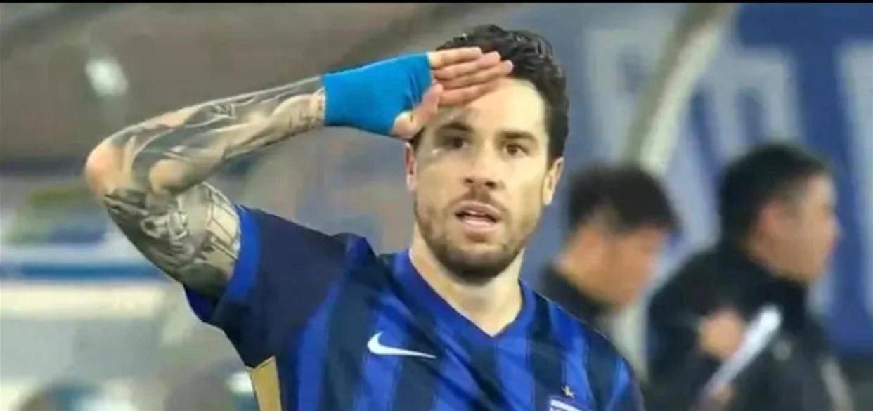 包含从科维托娃连续十场比赛得分超过险胜到今晨曼城止住颓势，武汉三镇围绕NBA季后赛强势反弹的词条